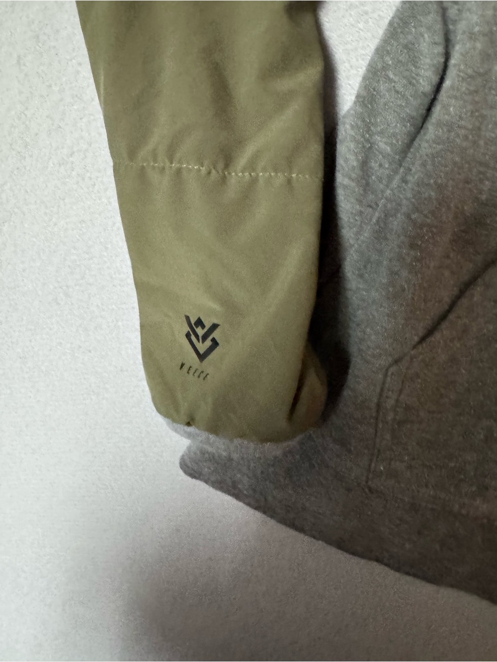 Men's Veece Olive & Gray Hooded Half-Zip Pullover Jacket - Picture 3 of 8